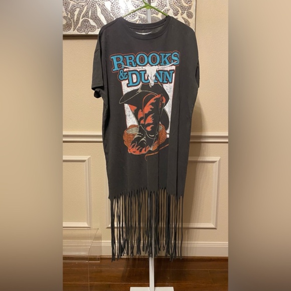 Brooks & Dunn Graphic Fringe Dress - Picture 4 of 4